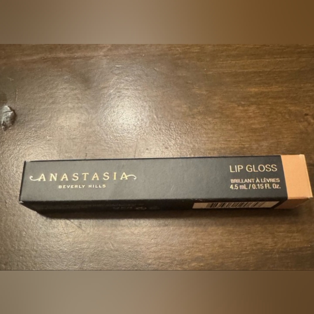 Anastasia Beverly Hills Lip Gloss in Black and Gold Packaging